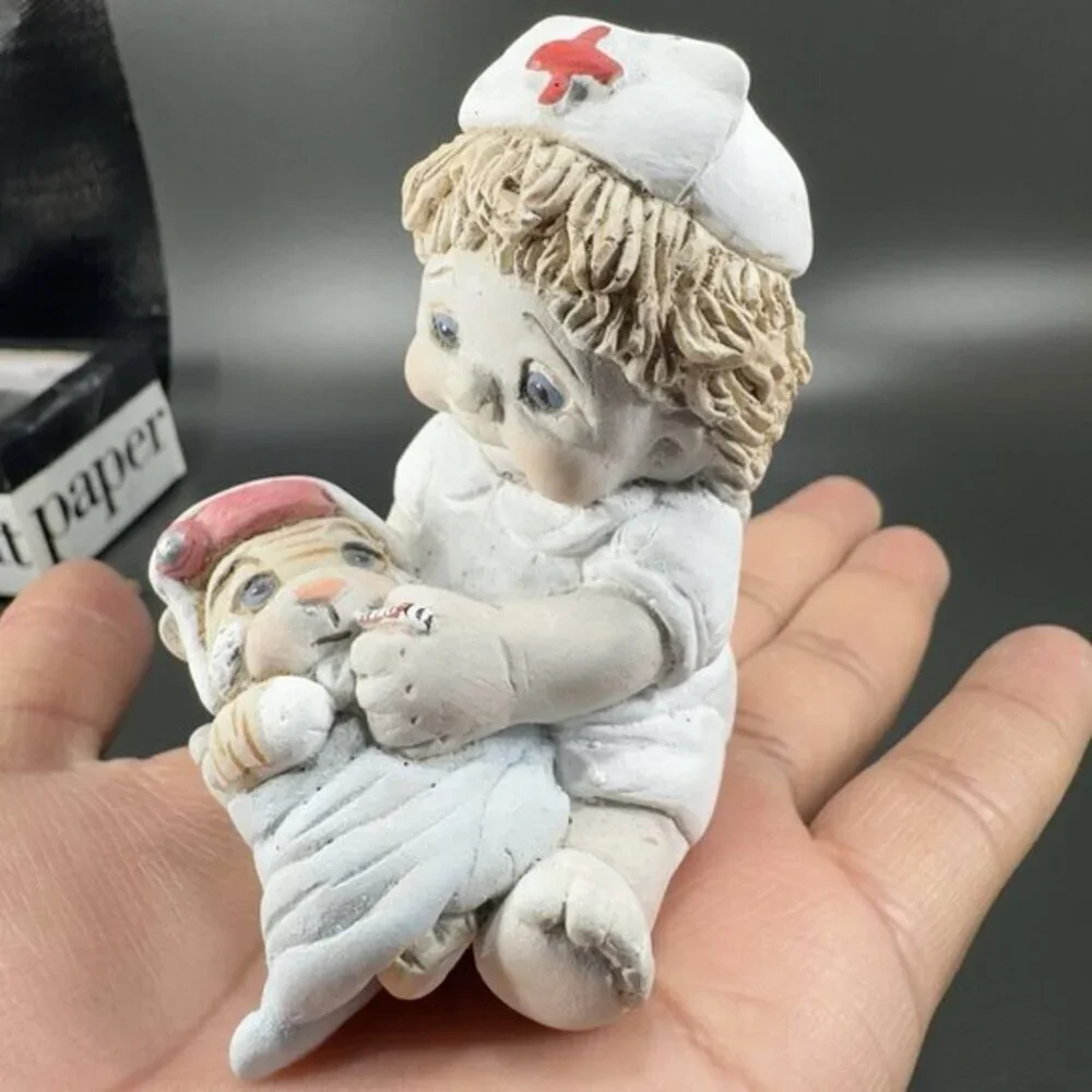 1996 Cast Art‎ Industries Dreamsicles Signed Kristin Figurine Junior Nurse VTG